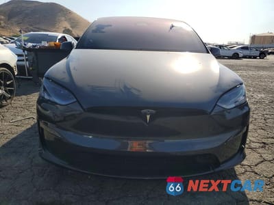 Piąte zdjęcie samochodu w środku: 2024 TESLA MODEL X VIN:7SAXCDE53RF443181 - miniatura