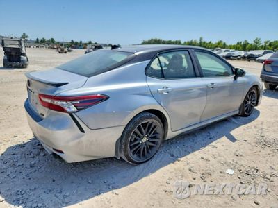 Trzecie zdjęcie samochodu z tyłu: 2023 TOYOTA CAMRY XSE VIN:4T1K61AK7PU181125 - miniatura