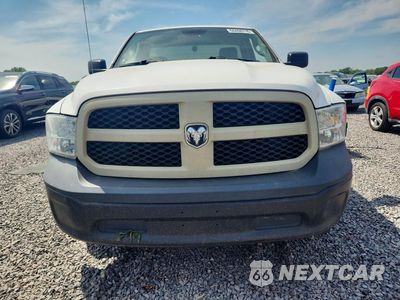 Piąte zdjęcie samochodu w środku: 2018 RAM 1500 ST VIN:3C6JR6DG8JG167103 - miniatura