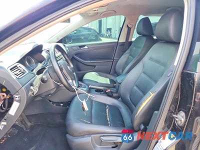 Zdjęcie 7 z 12 samochodu: 2012 VOLKSWAGEN JETTA SE VIN:3VWDP7AJ0CM067113 - miniatura