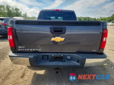 Zdjęcie 6 z 12 samochodu: 2010 CHEVROLET SILVERADO K1500 LS VIN:3GCRKREAXAG124250 - miniatura