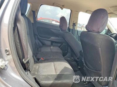 Zdjęcie 11 z 13 samochodu: 2017 MITSUBISHI OUTLANDER ES VIN:JA4AD2A38HZ039613 - miniatura