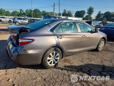 Trzecie zdjęcie samochodu z tyłu: 2016 TOYOTA CAMRY LE VIN:4T1BF1FK6GU586515 - miniatura