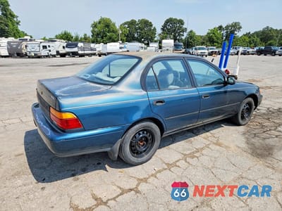 Trzecie zdjęcie samochodu z tyłu: 1994 TOYOTA COROLLA DX VIN:1NXAE09B9RZ135070 - miniatura