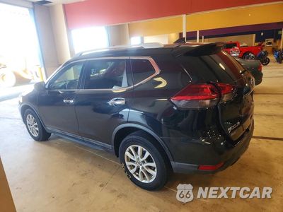 Drugie zdjęcie samochodu z przodu: 2020 NISSAN ROGUE SV VIN:5N1AT2MV8LC748376 - miniatura