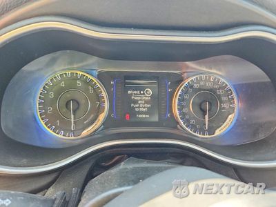 Zdjęcie 9 z 12 samochodu: 2015 CHRYSLER 200 LIMITED VIN:1C3CCCAB8FN755113 - miniatura