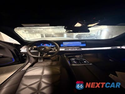 Zdjęcie 9 z 13 samochodu: 2024 BMW 740 I VIN:WBA23EH04RCT10176 - miniatura