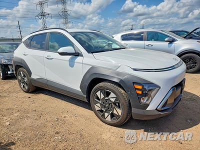 Czwarte zdjęcie samochodu z boku: 2024 HYUNDAI KONA SEL VIN:KM8HB3AB9RU143853 - miniatura