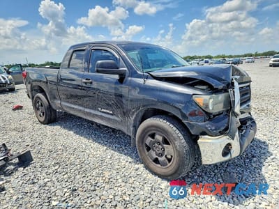 Czwarte zdjęcie samochodu z boku: 2011 TOYOTA TUNDRA DOUBLE CAB SR5 VIN:5TFUM5F17BX026074 - miniatura