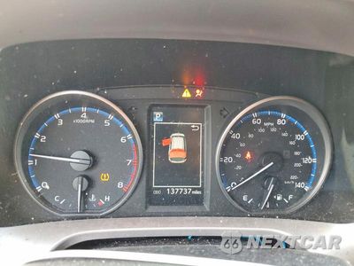Zdjęcie 9 z 14 samochodu: 2017 TOYOTA RAV4 LE VIN:JTMBFREV6HJ703477 - miniatura