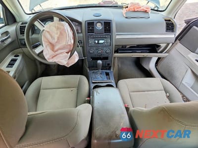 Zdjęcie 8 z 12 samochodu: 2008 CHRYSLER 300 LX VIN:2C3KA43R28H133605 - miniatura