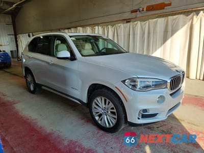 Czwarte zdjęcie samochodu z boku: 2016 BMW X5 XDR40E VIN:5UXKT0C57G0F74887 - miniatura