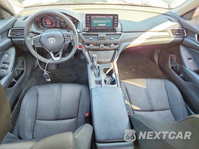Zdjęcie 8 z 12 samochodu: 2018 HONDA ACCORD EX VIN:1HGCV1F46JA106710 - miniatura