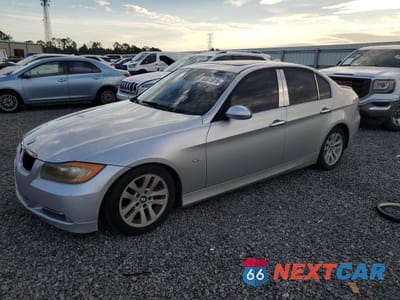 2007 BMW 328 I WBAVA33587KX82958 - główne zdjęcie licytacji z USA - miniatura