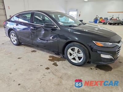 Czwarte zdjęcie samochodu z boku: 2024 CHEVROLET MALIBU LT VIN:1G1ZD5ST0RF115264 - miniatura