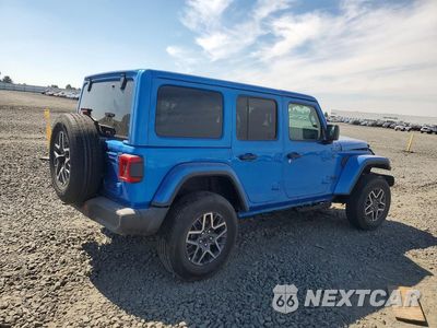 Trzecie zdjęcie samochodu z tyłu: 2026 JEEP WRANGLER SAHARA VIN:1C4PJXEN4TW269175 - miniatura