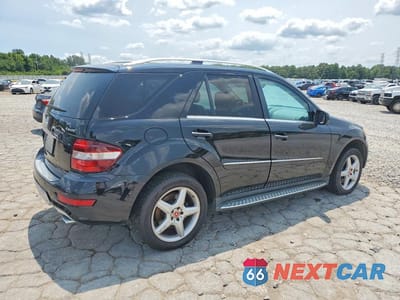 Trzecie zdjęcie samochodu z tyłu: 2009 MERCEDES-BENZ ML 550 VIN:4JGBB72E29A487712 - miniatura