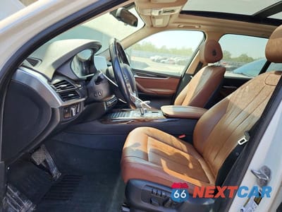 Zdjęcie 7 z 13 samochodu: 2016 BMW X5 XDR40E VIN:5UXKT0C57G0S79222 - miniatura