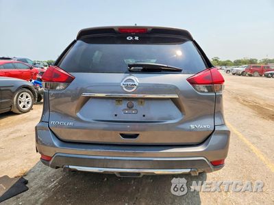 Zdjęcie 6 z 13 samochodu: 2017 NISSAN ROGUE SV VIN:KNMAT2MV7HP582419 - miniatura