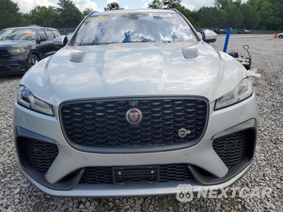 Piąte zdjęcie samochodu w środku: 2021 JAGUAR F-PACE SVR VIN:SADCZ2EE7MA688828 - miniatura