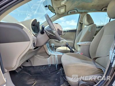 Zdjęcie 7 z 13 samochodu: 2010 TOYOTA COROLLA LE VIN:1NXBU4EE7AZ322455 - miniatura