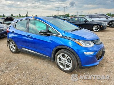 Czwarte zdjęcie samochodu z boku: 2017 CHEVROLET BOLT EV LT VIN:1G1FW6S04H4128389 - miniatura