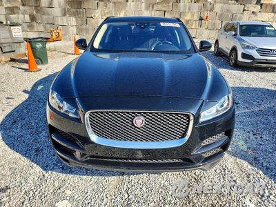 Piąte zdjęcie samochodu w środku: 2018 JAGUAR F-PACE PREMIUM VIN:SADCJ2FN2JA297913 - miniatura