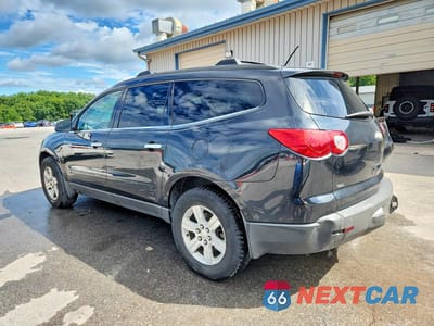 Drugie zdjęcie samochodu z przodu: 2010 CHEVROLET TRAVERSE LT VIN:1GNLVFED4AJ218913 - miniatura