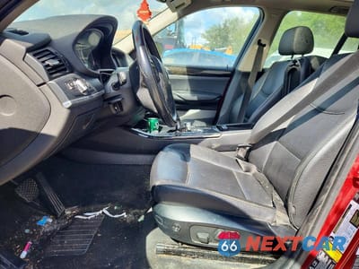 Zdjęcie 7 z 13 samochodu: 2013 BMW X3 XDRIVE28I VIN:5UXWX9C5XD0A31278 - miniatura