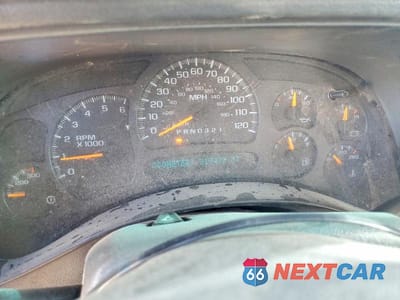 Zdjęcie 9 z 12 samochodu: 2003 CHEVROLET SILVERADO C2500 VIN:1GBGC24U13Z285228 - miniatura