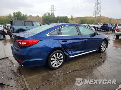 Trzecie zdjęcie samochodu z tyłu: 2016 HYUNDAI SONATA SPORT VIN:5NPE34AF6GH296646 - miniatura