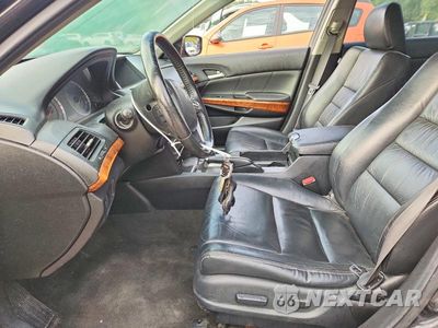 Zdjęcie 7 z 12 samochodu: 2012 HONDA ACCORD EXL VIN:1HGCP3F82CA000492 - miniatura