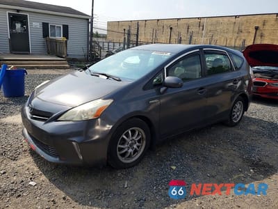 2013 TOYOTA PRIUS V TWO JTDZN3EU2D3257526 - główne zdjęcie licytacji z USA - miniatura