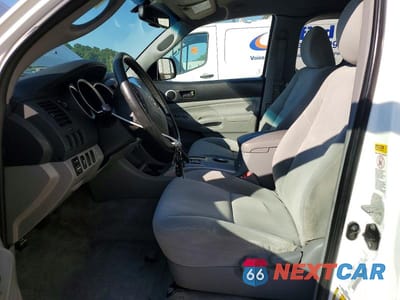 Zdjęcie 7 z 12 samochodu: 2011 TOYOTA TACOMA BASE VIN:5TFTX4CN1BX010358 - miniatura