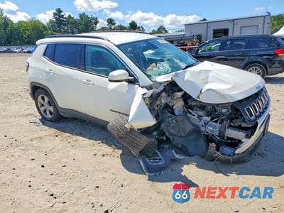 Czwarte zdjęcie samochodu z boku: 2017 JEEP COMPASS LATITUDE VIN:3C4NJDBB5HT672157 - miniatura