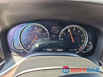 Zdjęcie 9 z 12 samochodu: 2016 BMW 740 I VIN:WBA7E2C50GG503948 - miniatura