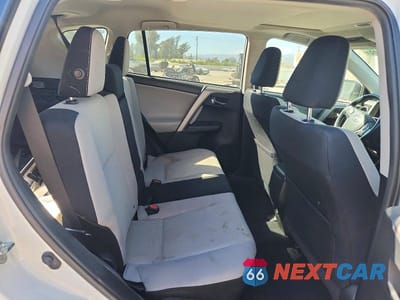 Zdjęcie 11 z 14 samochodu: 2016 TOYOTA RAV4 XLE VIN:2T3WFREV6GW265626 - miniatura