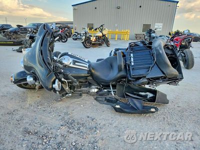Trzecie zdjęcie samochodu z tyłu: 2013 HARLEY-DAVIDSON FLHTK ELECTRA GLIDE ULTRA LIMITED VIN:1HD1KEM10DB683308 - miniatura