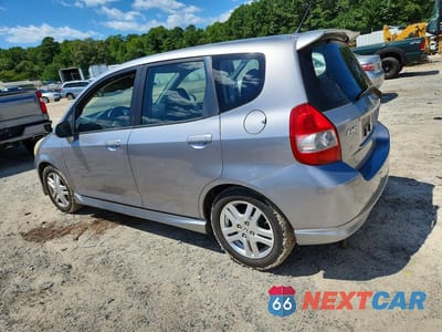 Drugie zdjęcie samochodu z przodu: 2008 HONDA FIT SPORT VIN:JHMGD386X8S044602 - miniatura