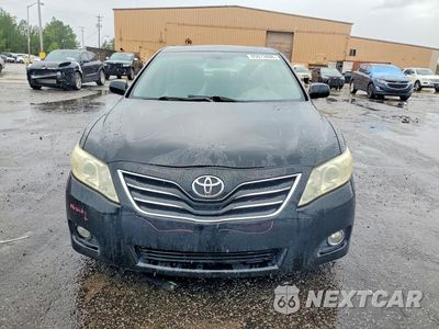 Piąte zdjęcie samochodu w środku: 2011 TOYOTA CAMRY CE/LE/XLE VIN:4T1BF3EKXBU158887 - miniatura