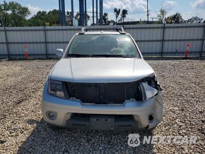Piąte zdjęcie samochodu w środku: 2016 NISSAN FRONTIER PRO-4X VIN:1N6AD0EV8GN706639 - miniatura