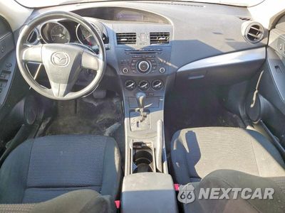 Zdjęcie 8 z 12 samochodu: 2013 MAZDA 3 I VIN:JM1BL1UF8D1773058 - miniatura