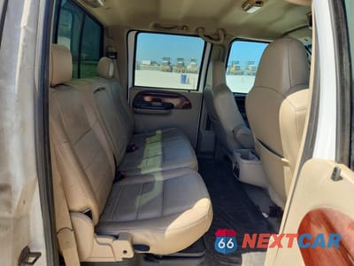 Zdjęcie 10 z 12 samochodu: 2006 FORD F250 SUPER DUTY VIN:1FTSW21P26EA26965 - miniatura
