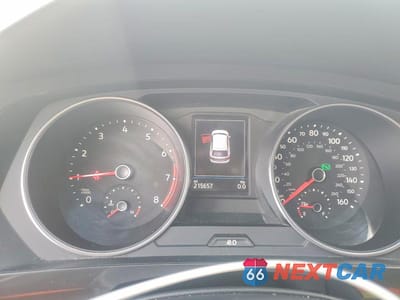 Zdjęcie 9 z 13 samochodu: 2018 VOLKSWAGEN TIGUAN SE VIN:3VV3B7AX3JM169232 - miniatura
