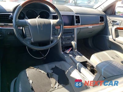 Zdjęcie 8 z 12 samochodu: 2010 LINCOLN MKZ VIN:3LNHL2JCXAR620558 - miniatura