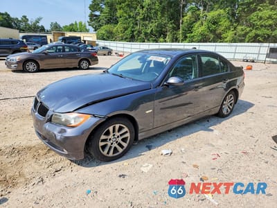 2006 BMW 325 I WBAVB13596PS64683 - główne zdjęcie licytacji z USA - miniatura