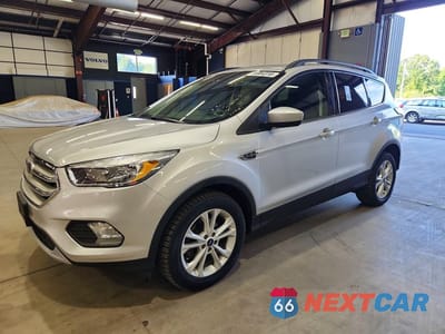 2018 FORD ESCAPE SE 1FMCU0GD1JUB61845 - główne zdjęcie licytacji z USA - miniatura