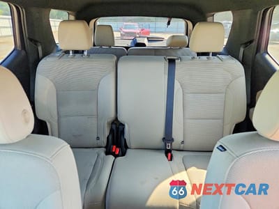 Zdjęcie 10 z 13 samochodu: 2023 CHEVROLET TRAVERSE LS VIN:1GNERFKW2PJ279852 - miniatura