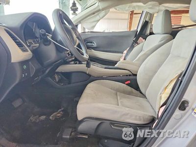 Zdjęcie 7 z 13 samochodu: 2019 HONDA HR-V LX VIN:3CZRU6H34KG729365 - miniatura