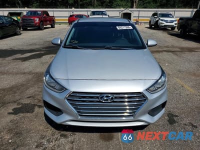 Piąte zdjęcie samochodu w środku: 2019 HYUNDAI ACCENT SE VIN:3KPC24A33KE083456 - miniatura